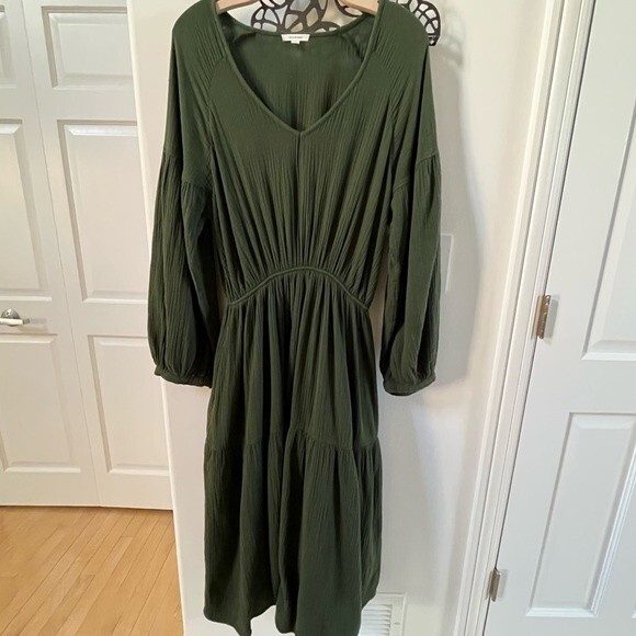 Suunday The Sara Midi Dress in Kombua Green XL - Picture 4 of 15